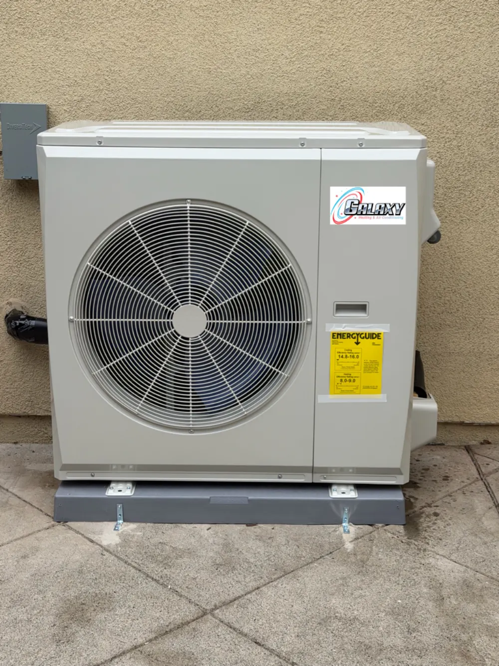 Carrier heat pump installed at an Alameda home