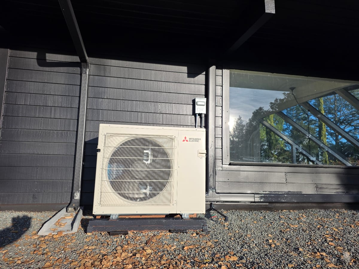 Mitsubishi MXZ-4D30 multi-zone heat pump outdoor unit installed by Galaxy Heating & Air at a Happy Valley Lafayette home