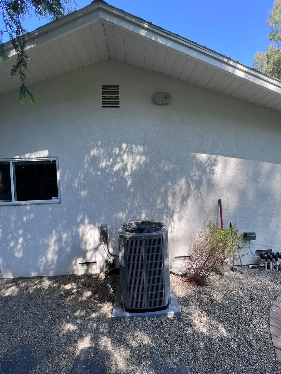 New high-efficiency outdoor condenser installed by Galaxy Heating & Air at a Vintage Hills Pleasanton home