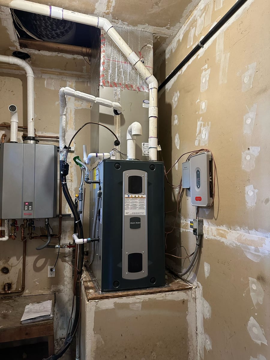 American Standard gas furnace and Rinnai tankless water heater installed by Galaxy Heating & Air at a White Oaks San Carlos home